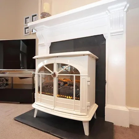 Daire Lucy's Lodge- Stylish On Vibrant Bishy Road With Free Parking York